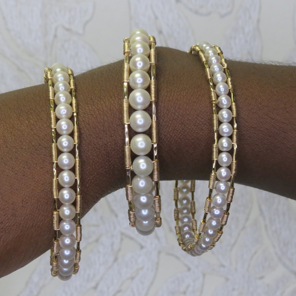 White Pearl Silver Bangle handmade - Picture 3 of 4